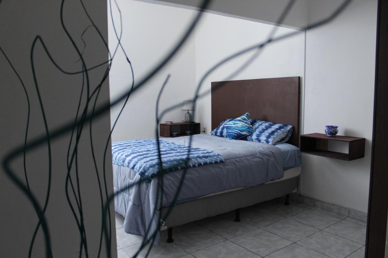 Hotel Y Cafe Ixmati Suchitoto Екстер'єр фото