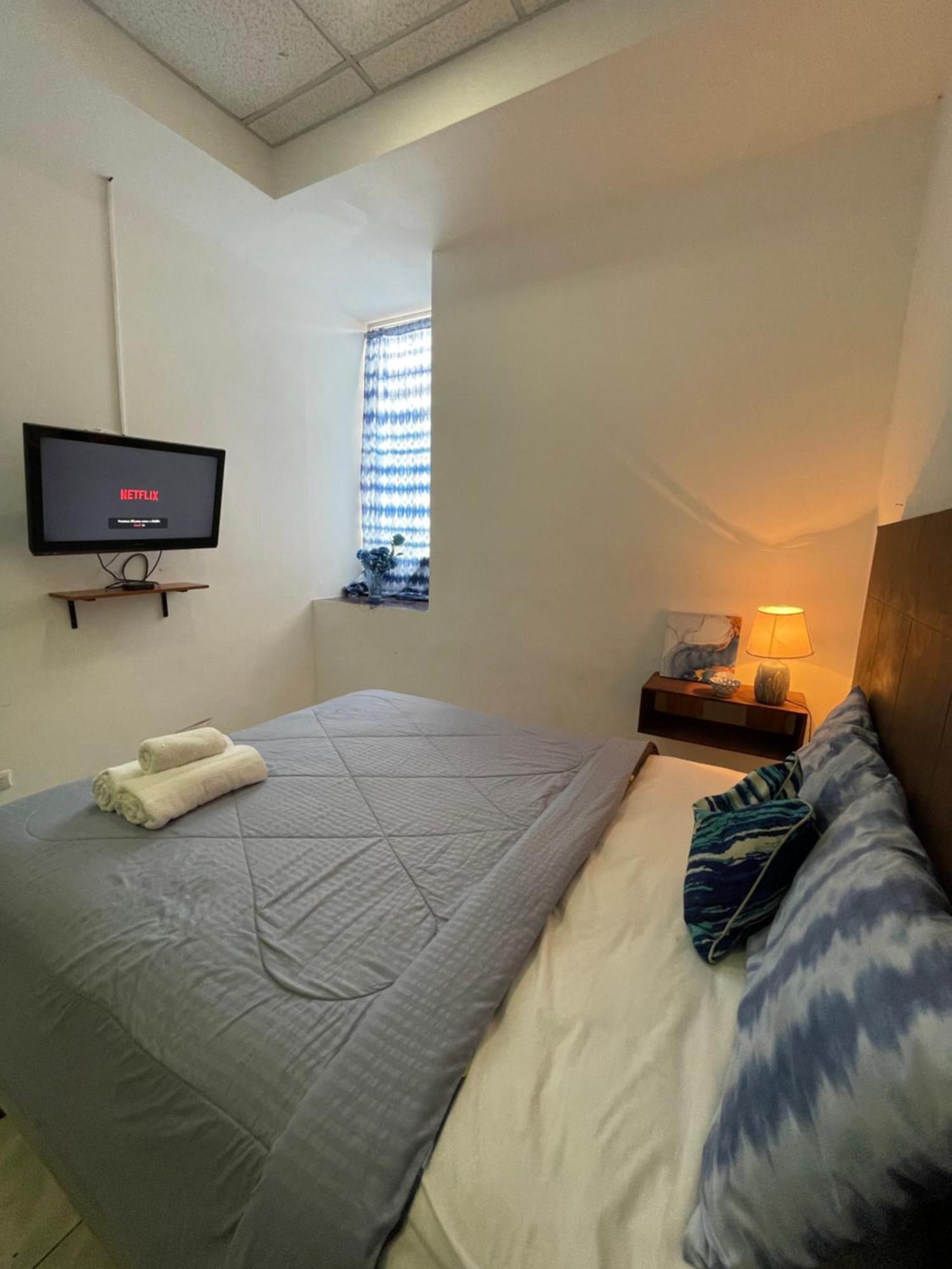 Hotel Y Cafe Ixmati Suchitoto Екстер'єр фото